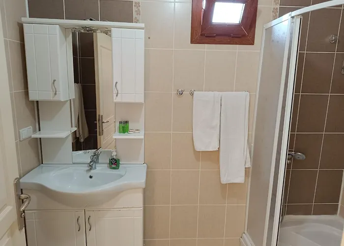 Sirman Bed and Breakfast 3*