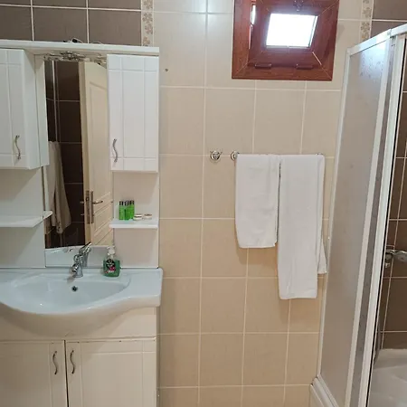 Sirman Bed & Breakfast 3*